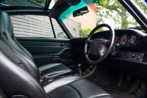 Image 47/60 of Porsche 911 Targa (1996)
