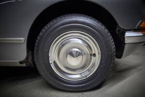 Image 41/92 of Citroën DS 23 Pallas (1975)