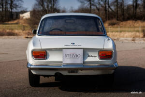 Immagine 20/42 di Alfa Romeo Giulia 1600 Sprint GT Veloce (1967)