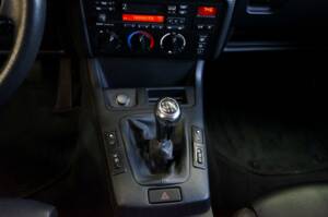 Imagen 24/32 de BMW 323ti Compact (1998)