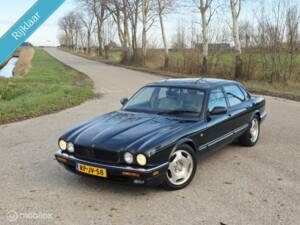 Bild 2/31 von Jaguar XJR 4.0 Supercharged (1997)
