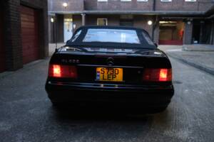 Image 84/100 of Mercedes-Benz SL 600 (1998)
