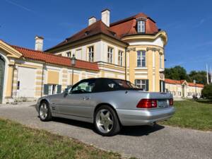 Image 14/91 of Mercedes-Benz SL 320 "Final Edition" (2001)