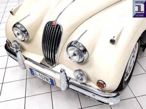 Image 12/74 of Jaguar XK 140 OTS (1956)