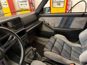 Imagen 10/20 de Lancia Delta HF Integrale (1989)