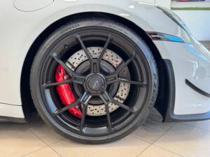 Image 3/6 de Porsche 911 GT3 (2021)