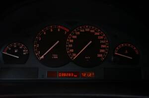 Immagine 33/50 di BMW 850i (1990)