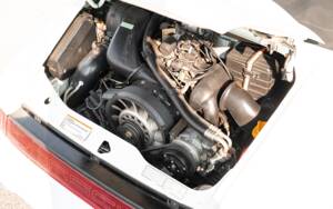 Image 43/48 of Porsche 911 Carrera 4 (1992)