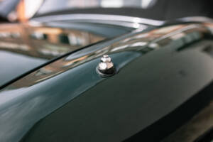 Image 24/63 of Jaguar E-Type (1969)