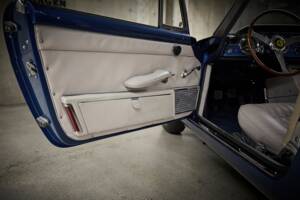 Imagen 89/100 de Ferrari 250 GT 2+2 (1963)