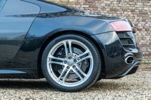 Image 32/50 de Audi R8 V10 (2011)
