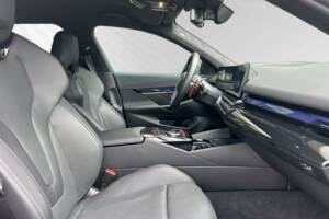 Image 4/7 of BMW M5 Touring (2025)