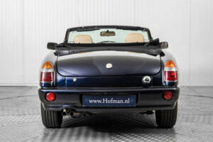 Immagine 11/50 di MG RV8 (1991)
