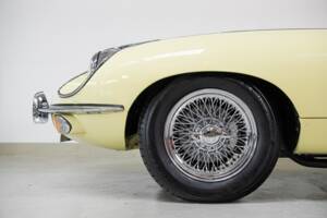 Imagen 23/40 de Jaguar E-Type (2+2) (1970)