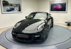 Bild 7/8 von Porsche 911 Turbo (2007)