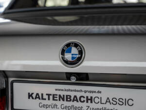 Image 20/25 of BMW 520i (1984)