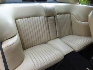 Immagine 23/32 di Aston Martin V8 (1973)