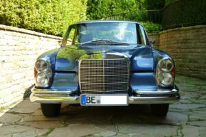 Afbeelding 2/32 van Mercedes-Benz 280 SE (1969)