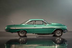 Image 8/10 of Chevrolet Impala Sport Coupe (1961)