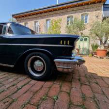 Image 21/144 of Chevrolet Bel Air Hardtop Coupe (1957)