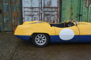 Image 23/50 of Elva Courier (1963)