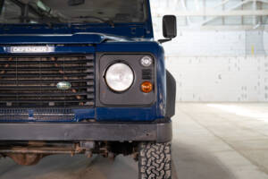 Image 9/86 de Land Rover Defender 110 Td5 (1999)
