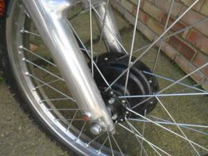 Bild 27/37 von Suzuki DUMMY (1977)