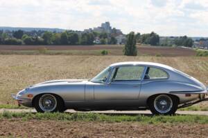 Bild 29/38 von Jaguar E-Type (2+2) (1968)