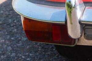 Image 34/50 de Jaguar Type E (2+2) (1969)