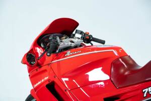 Bild 12/50 von Ducati 750 Paso (1987)