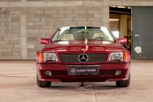 Image 13/43 of Mercedes-Benz 500 SL (1992)