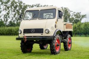 Image 2/15 of Mercedes-Benz Unimog 401 (1955)