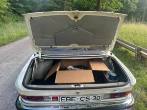 Image 8/22 of BMW 3.0 CS (1974)