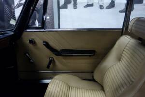 Bild 14/60 von Alfa Romeo Giulia GT 1300 Junior (1975)