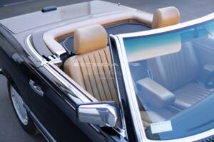 Image 20/37 of Mercedes-Benz 560 SL (1989)