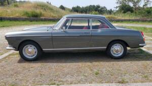 Afbeelding 4/8 van Peugeot 404 Coupé (1967)