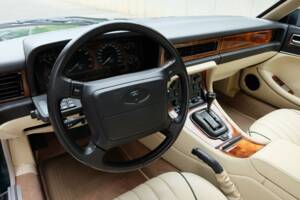 Image 19/77 de Jaguar XJ 40 (XJ-R) (1993)