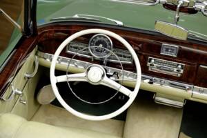 Bild 16/25 von Mercedes-Benz 300 S Roadster (1954)