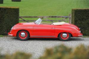 Image 46/63 de Porsche 356 1600 Speedster (1955)