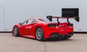 Bild 3/50 von Ferrari 488 Challenge (2017)