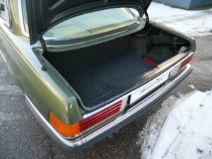 Afbeelding 23/41 van Mercedes-Benz 280 SLC (1977)