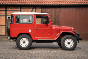 Image 16/44 de Toyota Land Cruiser FJ 40 (1979)