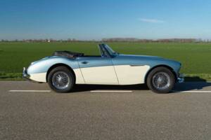 Image 4/7 de Austin-Healey 3000 Mk III (BJ8) (1966)