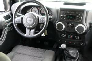 Image 31/50 of Jeep Wrangler 3.8 Rubicon (2011)