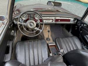 Image 16/36 de Mercedes-Benz 280 SL (1969)