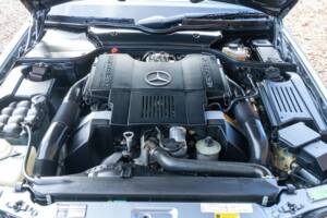 Image 4/50 of Mercedes-Benz 500 SL (1991)