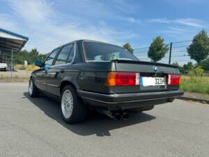 Image 7/55 de BMW 323i (1984)