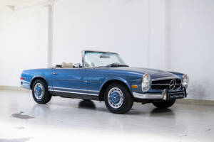 Image 37/38 of Mercedes-Benz 280 SL (1978)