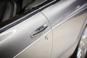 Bild 25/77 von Bentley Azure (2001)