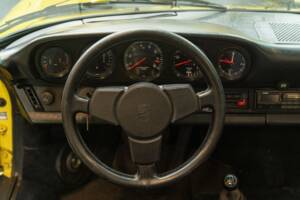 Image 44/50 of Porsche 911 Carrera 2.7 (1975)